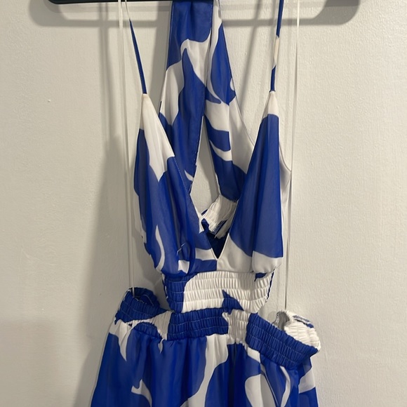 Cut out maxi dress - Picture 3 of 5